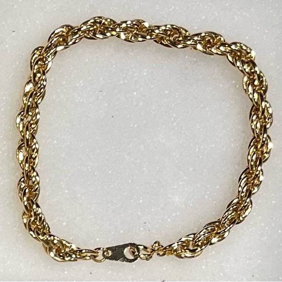 Gold Rope Chain Bracelet with Intricate Design - Picture 2 of 3